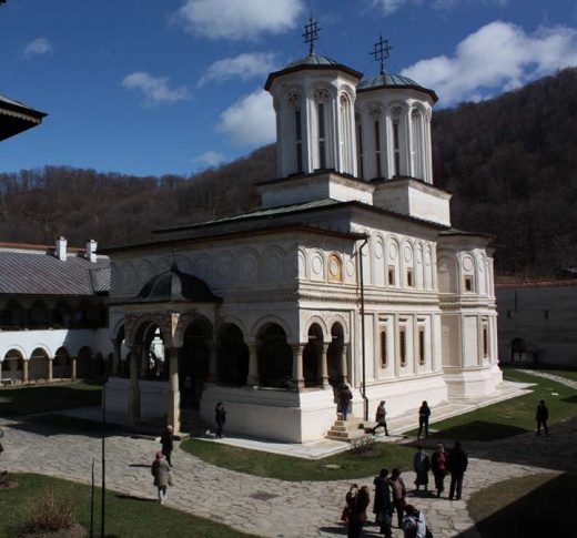 05 Biserica Sfinţii Împăraţi Constantin și Elena