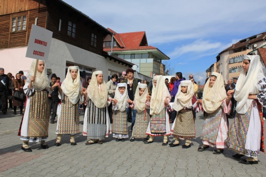 16 Izvorul Tămăduirii