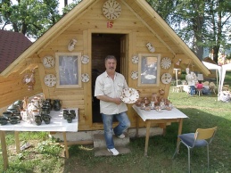 10 - Târgul ceramicii populare „Cocoşul de Hurez”