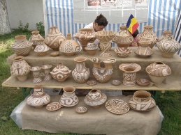 11 - Târgul ceramicii populare „Cocoşul de Hurez”