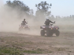 ATV-uri in concurs